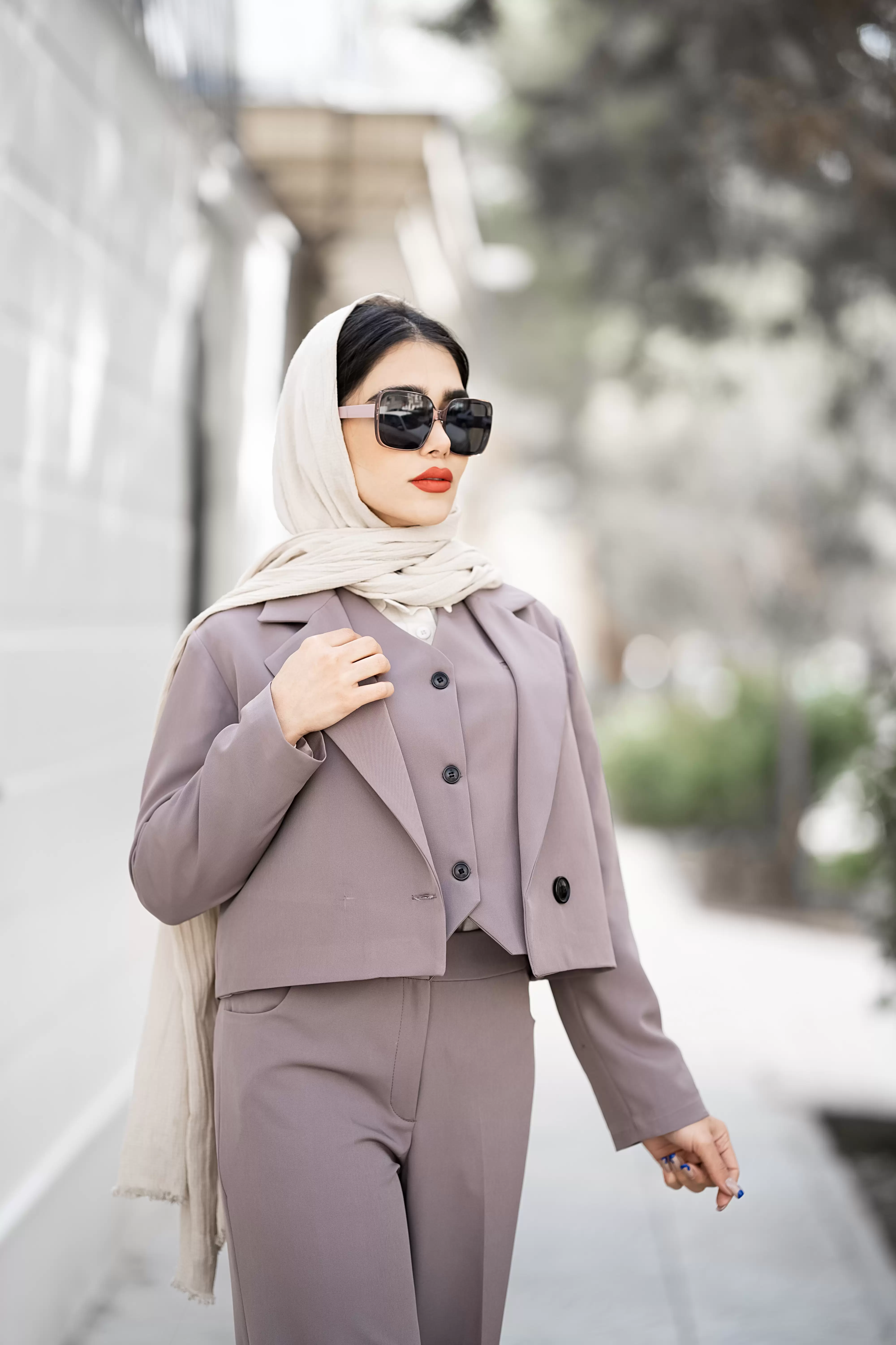 ست کراپ کت و شلوار و ژیله کرپ مازراتی